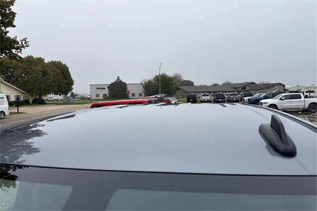 Used 2021 Chevrolet Silverado 1500 LT Trail Boss w/ Convenience Package II image 12