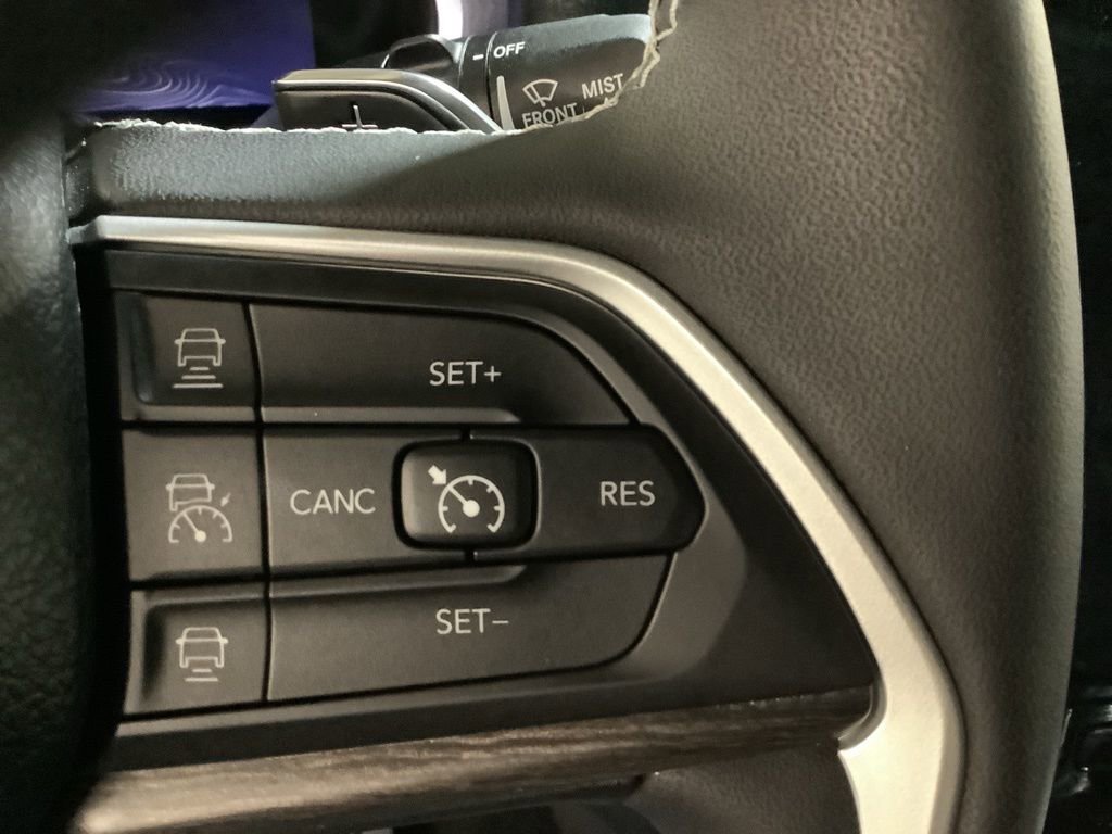 Certified 2023 Jeep Grand Cherokee L Limited w/ Trailer Tow Group (B) image 28