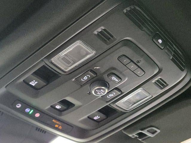 Certified 2024 Cadillac Escalade Premium Luxury RWD image 32