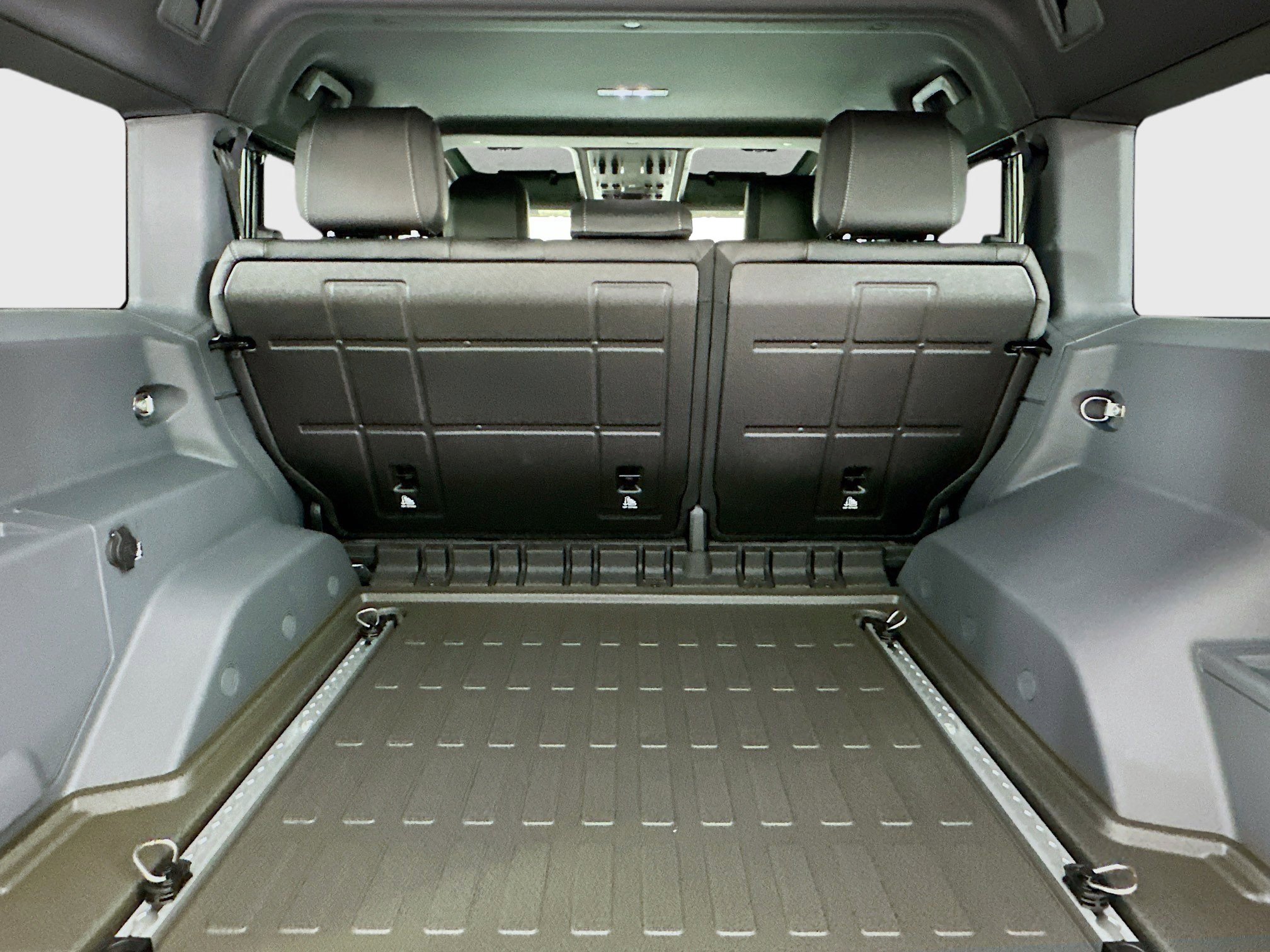 Used 2025 INEOS Grenadier AWD/4WD image 38