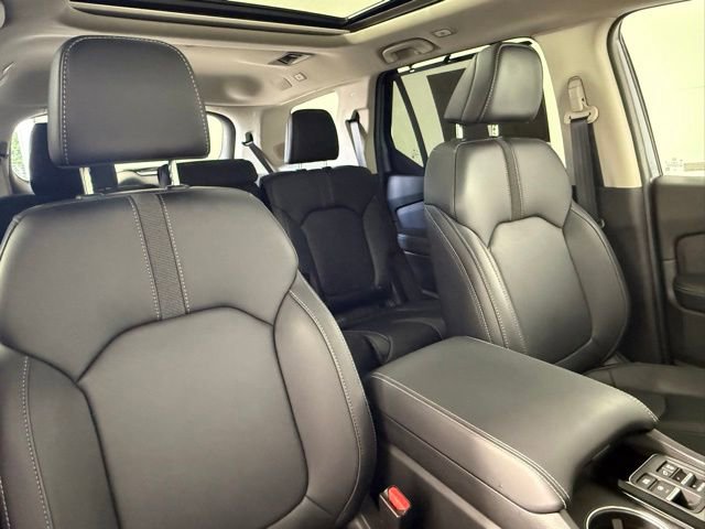 Used 2025 Honda Pilot Touring image 55