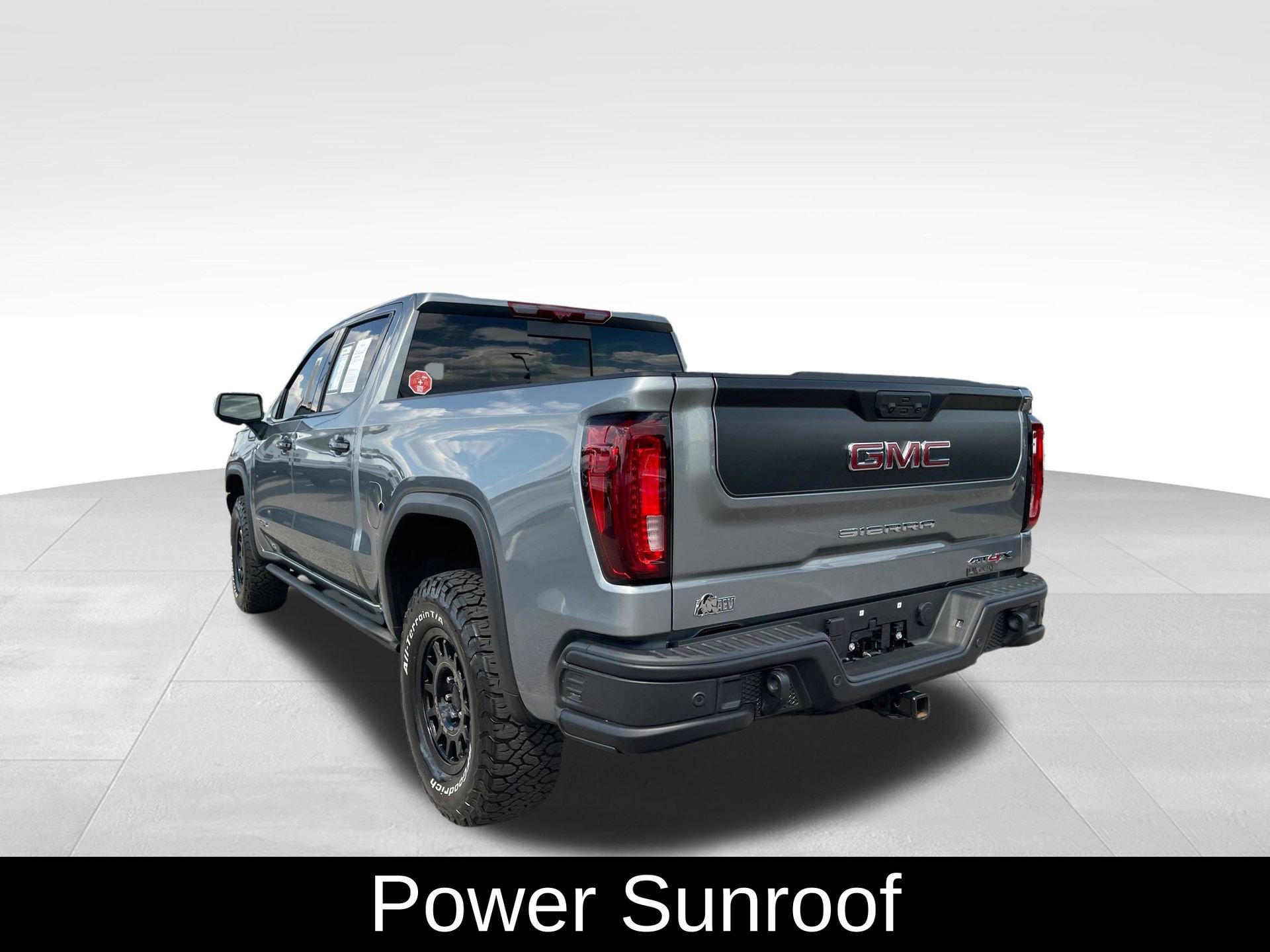 Used 2025 GMC Sierra 1500 AT4X w/ AT4X AEV Edition image 8