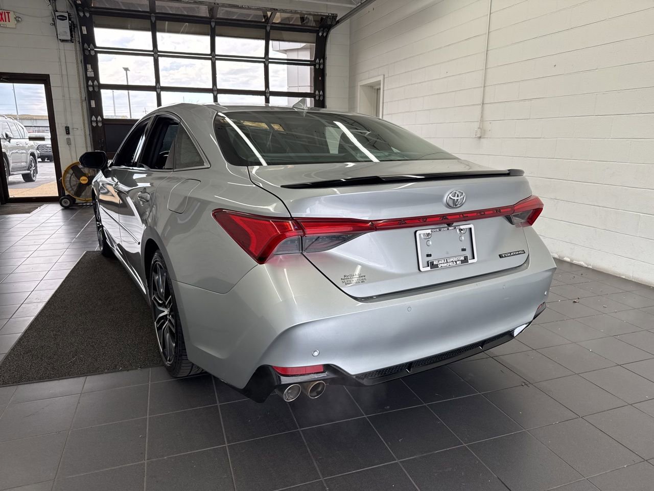 Used 2020 Toyota Avalon Touring w/ Advanced Safety Package image 6