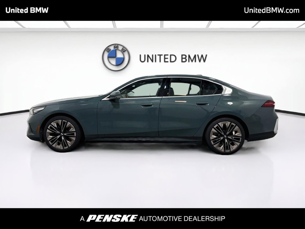 Certified 2026 BMW 530i RWD image 8