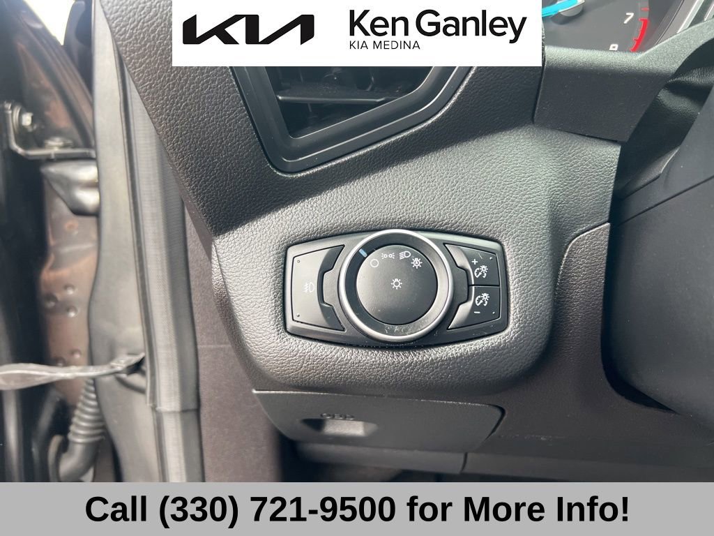 Used 2016 Ford Escape SE image 29