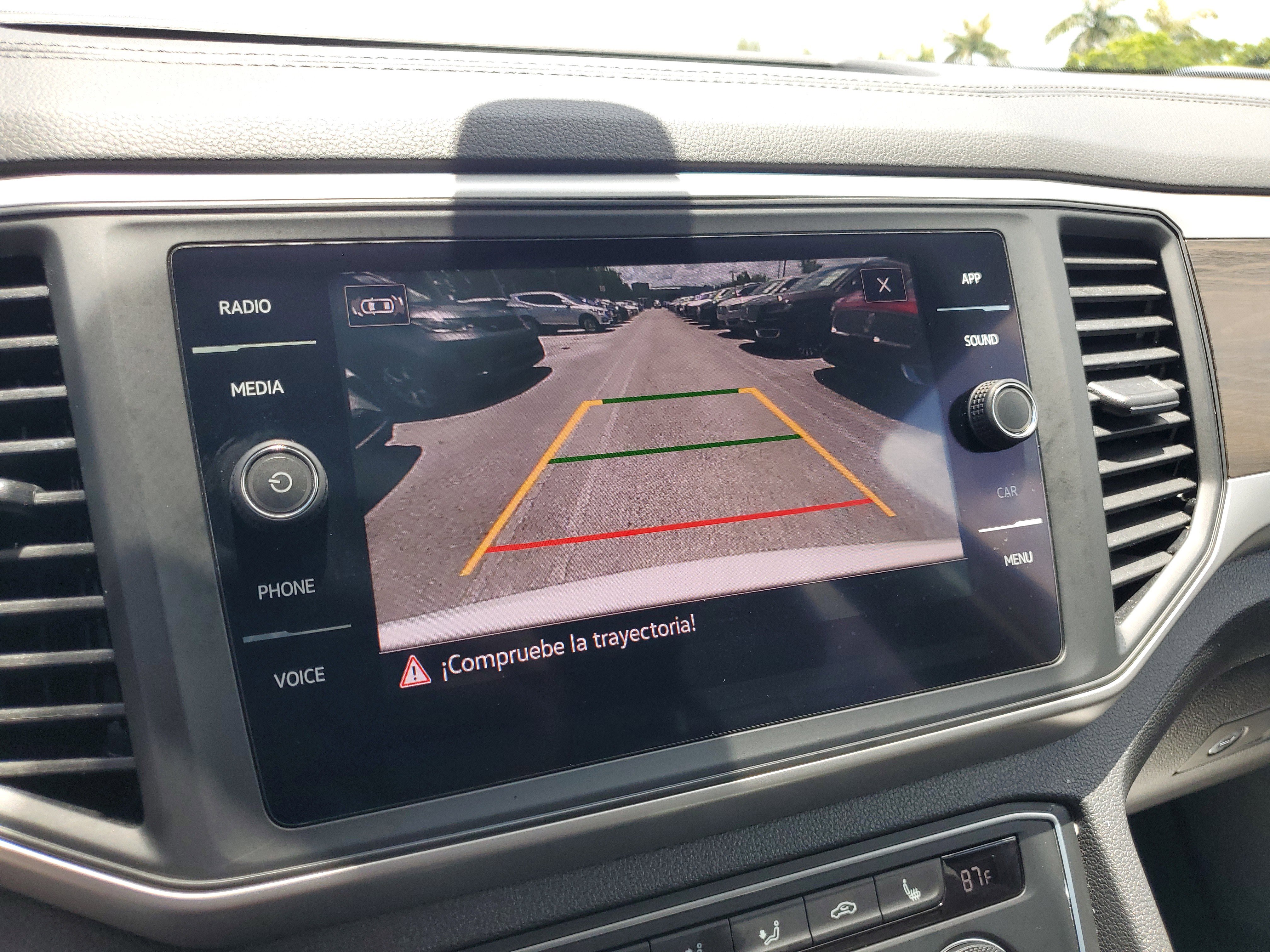 Used 2021 Volkswagen Atlas SE w/ Panoramic Sunroof Package image 24