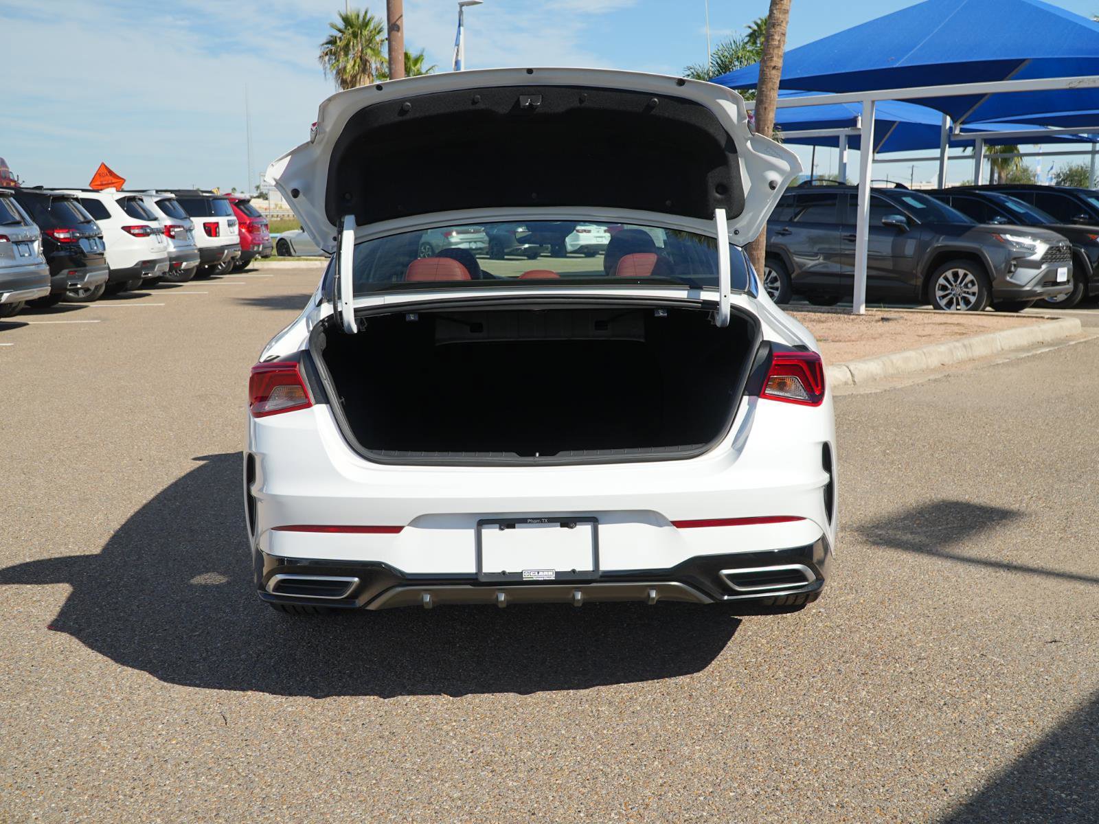 Used 2023 Kia K5 GT-Line w/ GT-Line Premium Package image 7