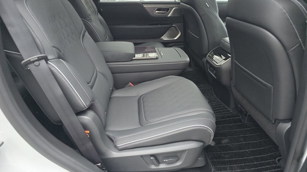 New 2026 INFINITI QX80 Autograph w/ Premium Cargo Package image 24
