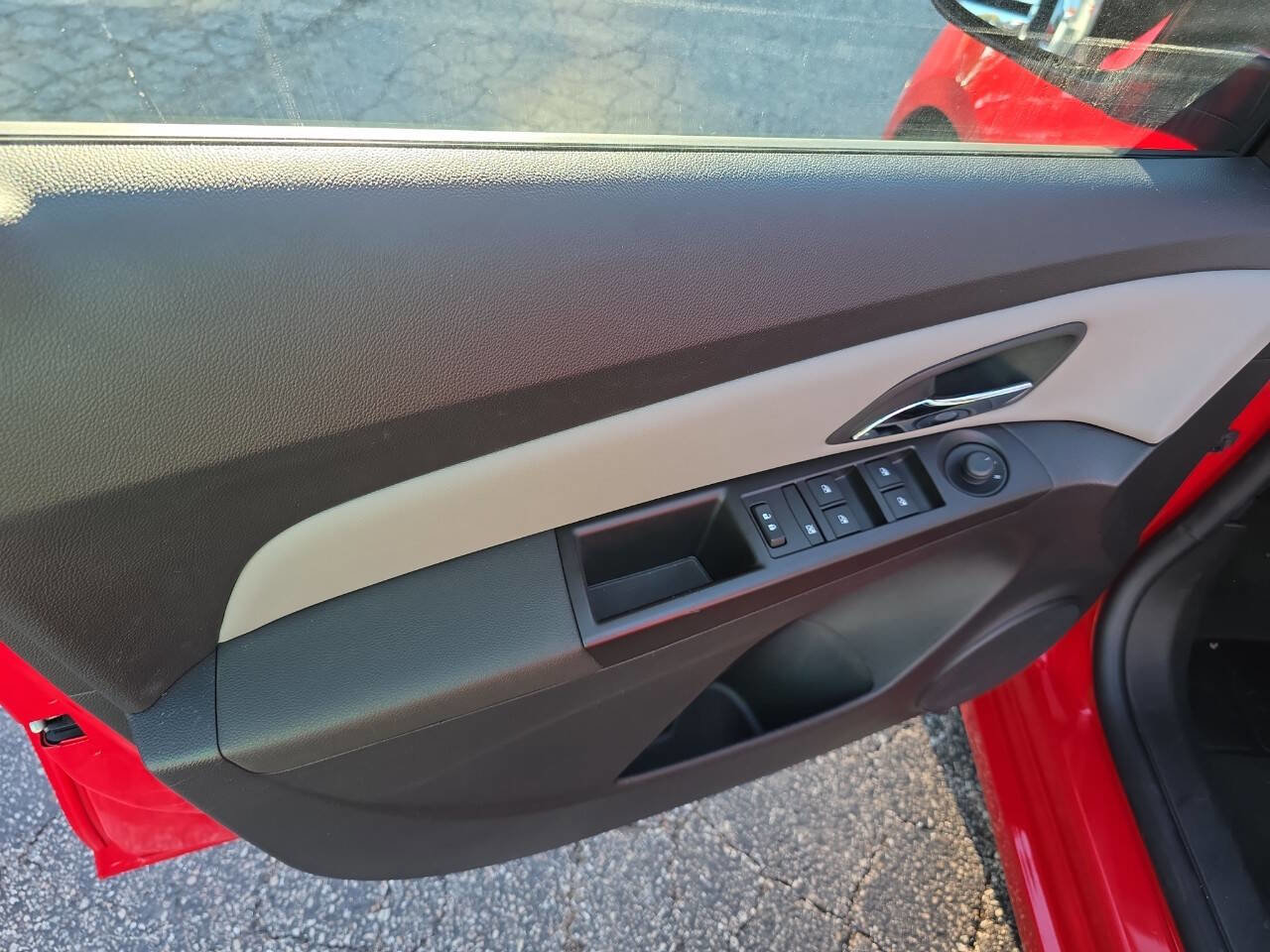 Used 2015 Chevrolet Cruze LS image 7