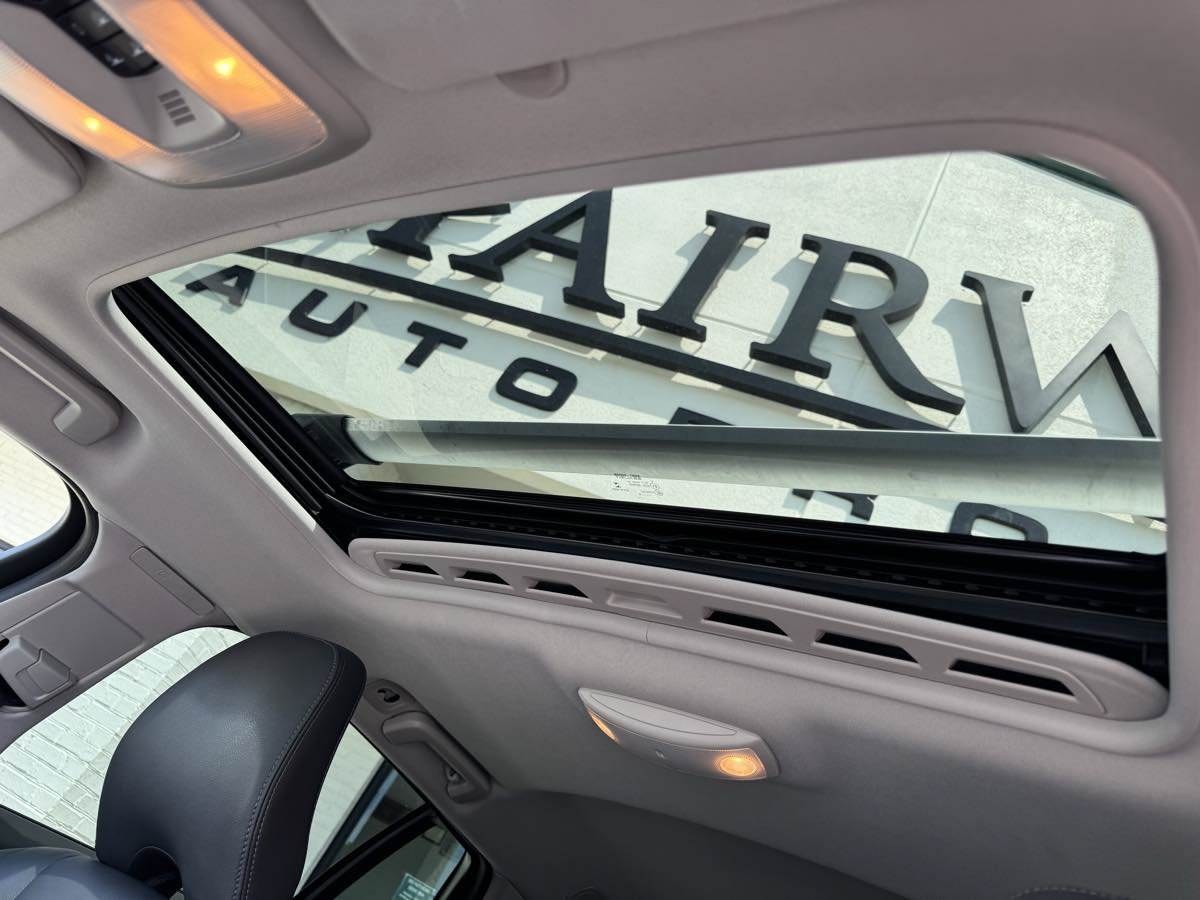 Used 2018 Volvo V60 T5 Cross Country AWD/4WD image 25