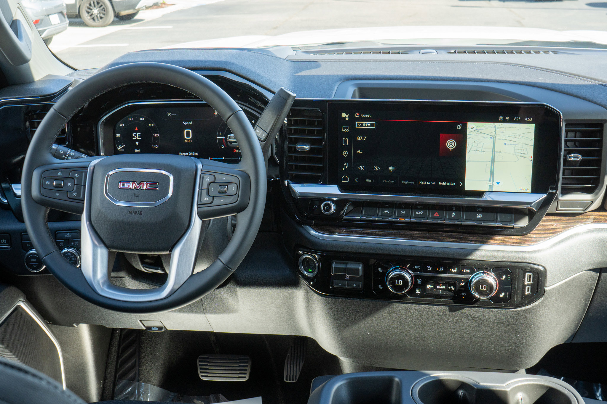 New 2026 GMC Sierra 1500 Elevation w/ Elevation Select Package AWD/4WD image 14