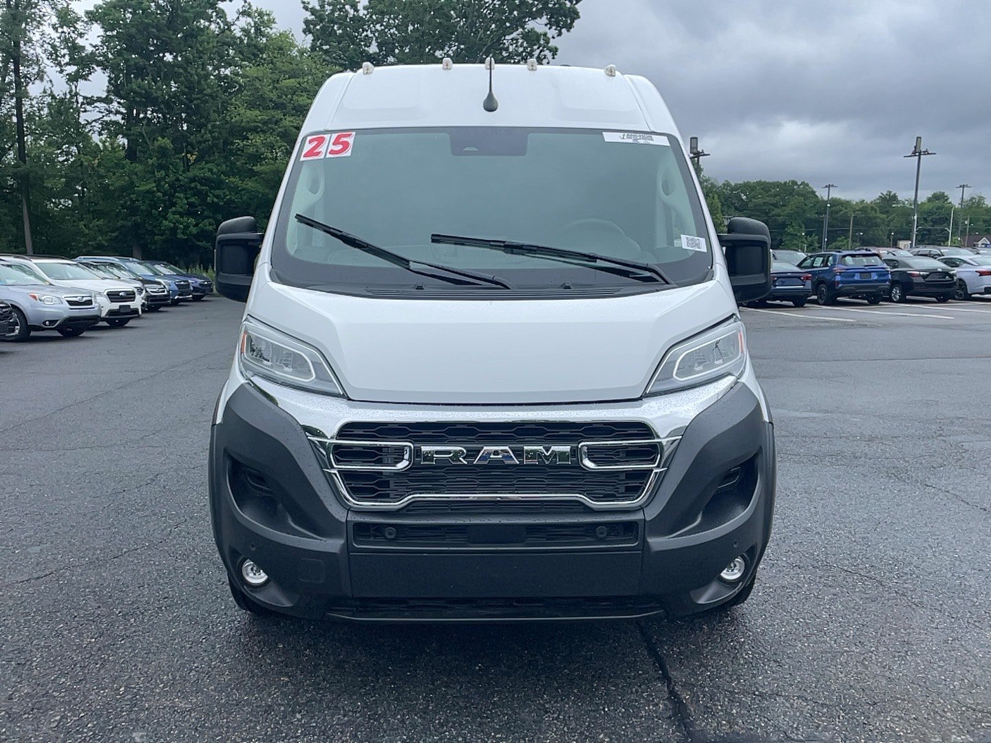 Used 2025 RAM ProMaster 3500 w/ Quick Order Package 22G SLT FWD image 2