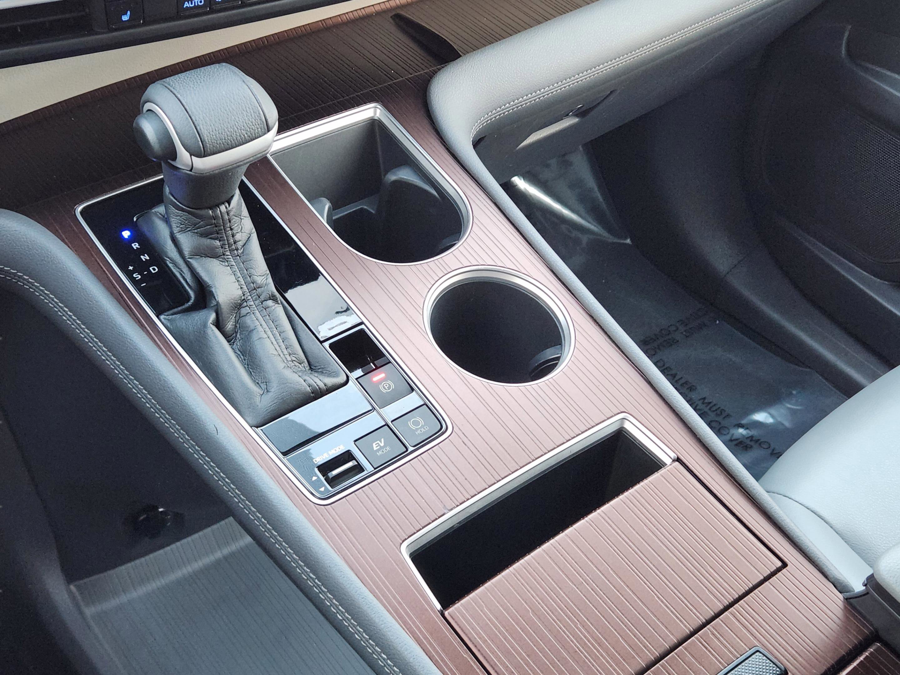 Used 2021 Toyota Sienna XLE FWD image 13