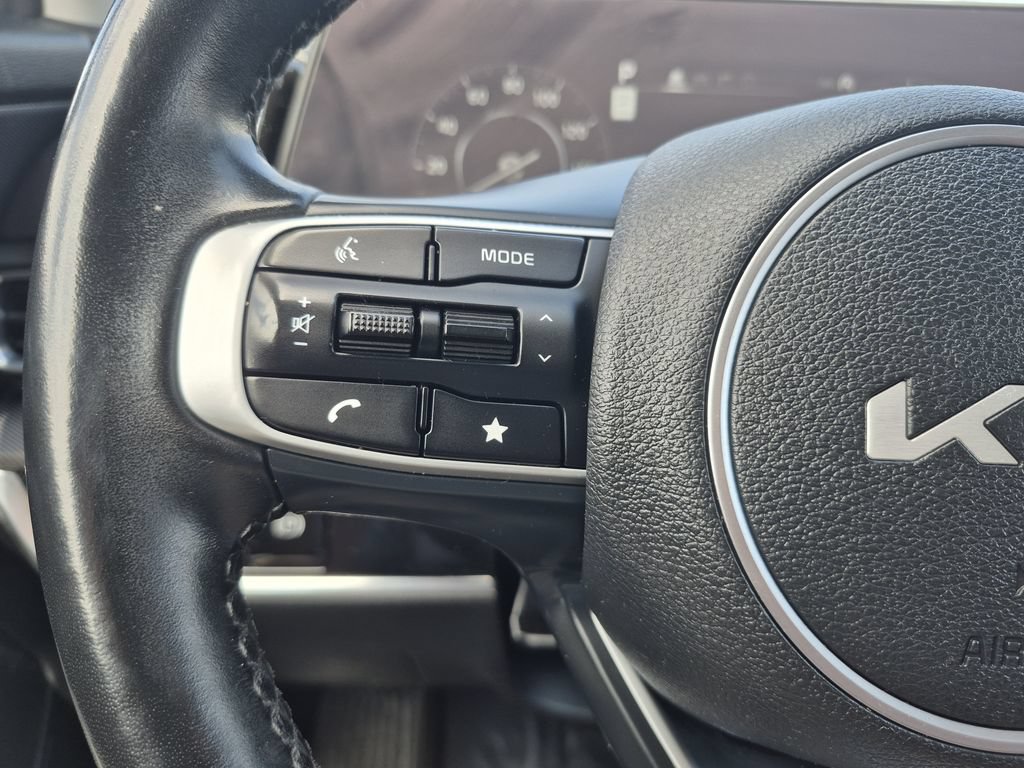 Certified 2023 Kia Sportage SX AWD/4WD image 19