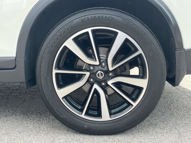 Used 2018 Nissan Rogue SL w/ Premium Package AWD/4WD image 10