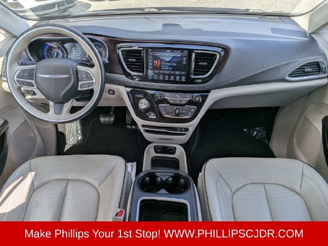 Certified 2019 Chrysler Pacifica Limited FWD image 14
