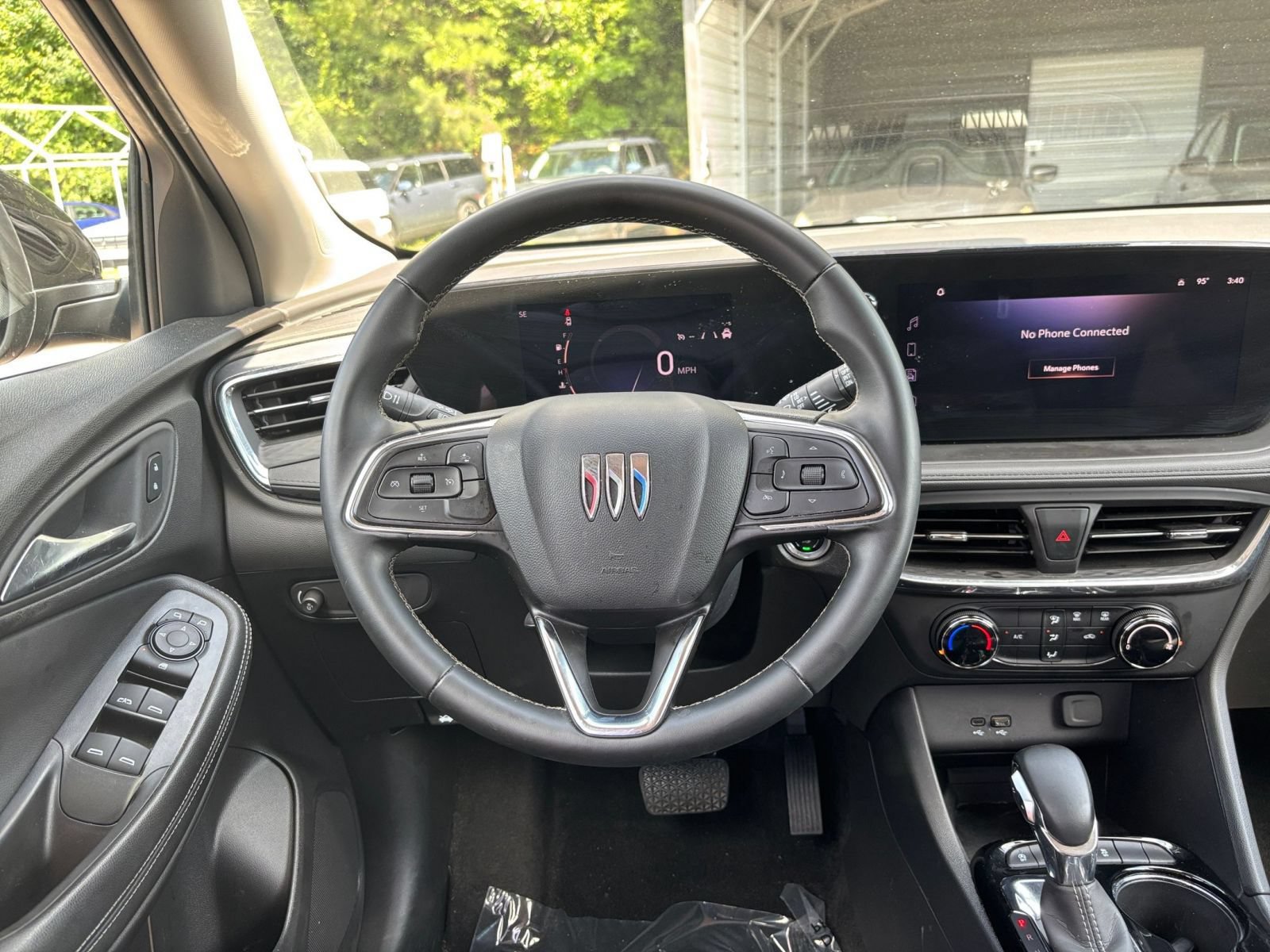 Used 2025 Buick Encore GX Preferred AWD/4WD image 31