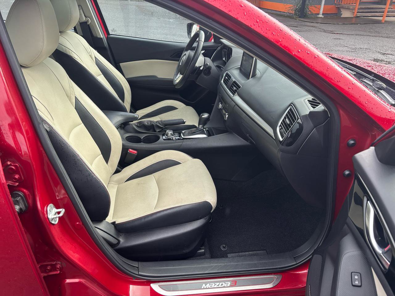 Used 2014 MAZDA MAZDA3 s Grand Touring image 17