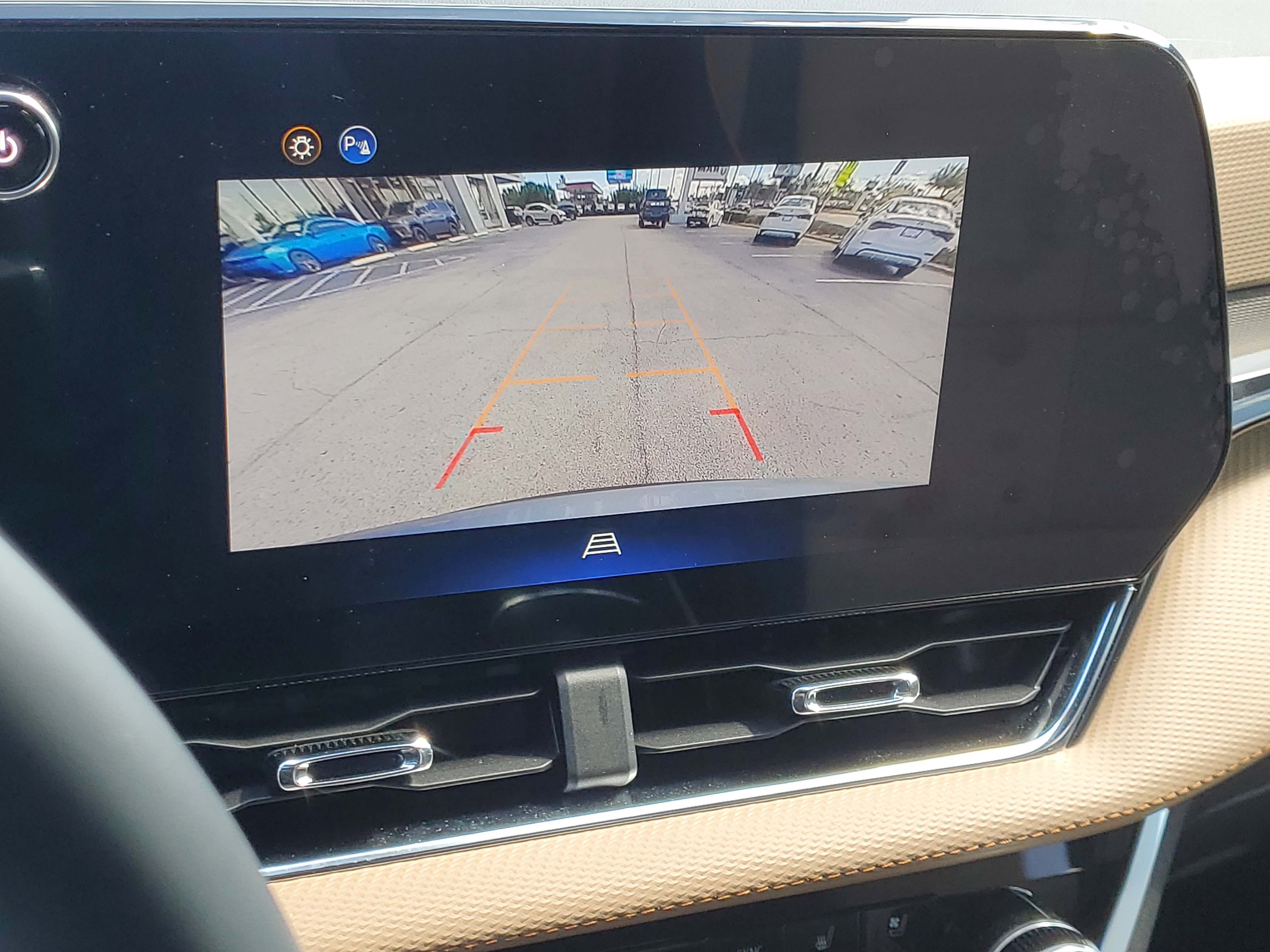 Used 2026 Chevrolet Equinox ACTIV w/ Convenience Package III image 25