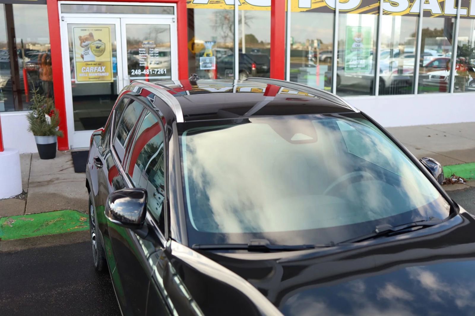 Used 2025 Volvo XC40 B5 Core image 54