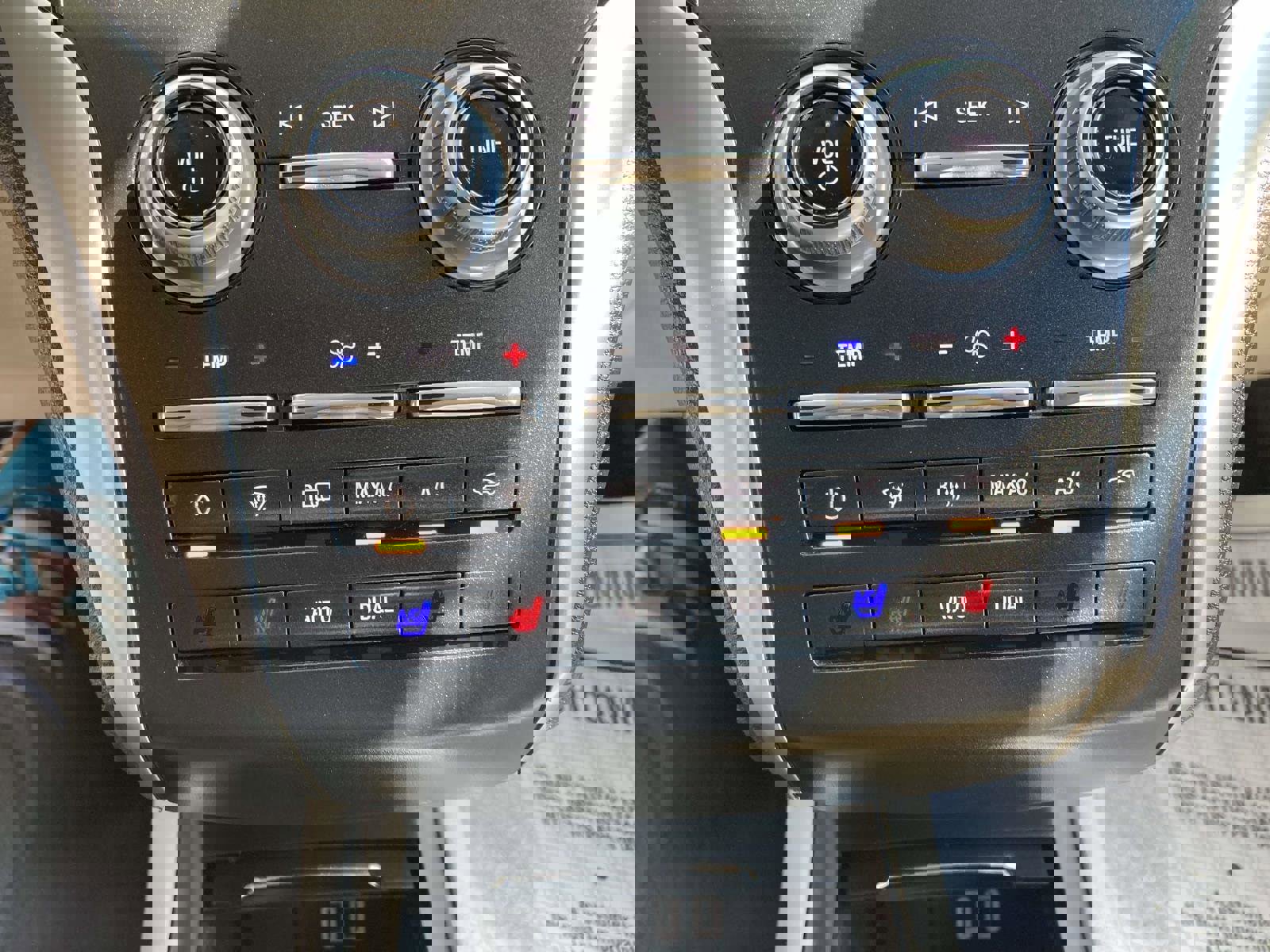 Used 2017 Lincoln MKC Reserve image 26