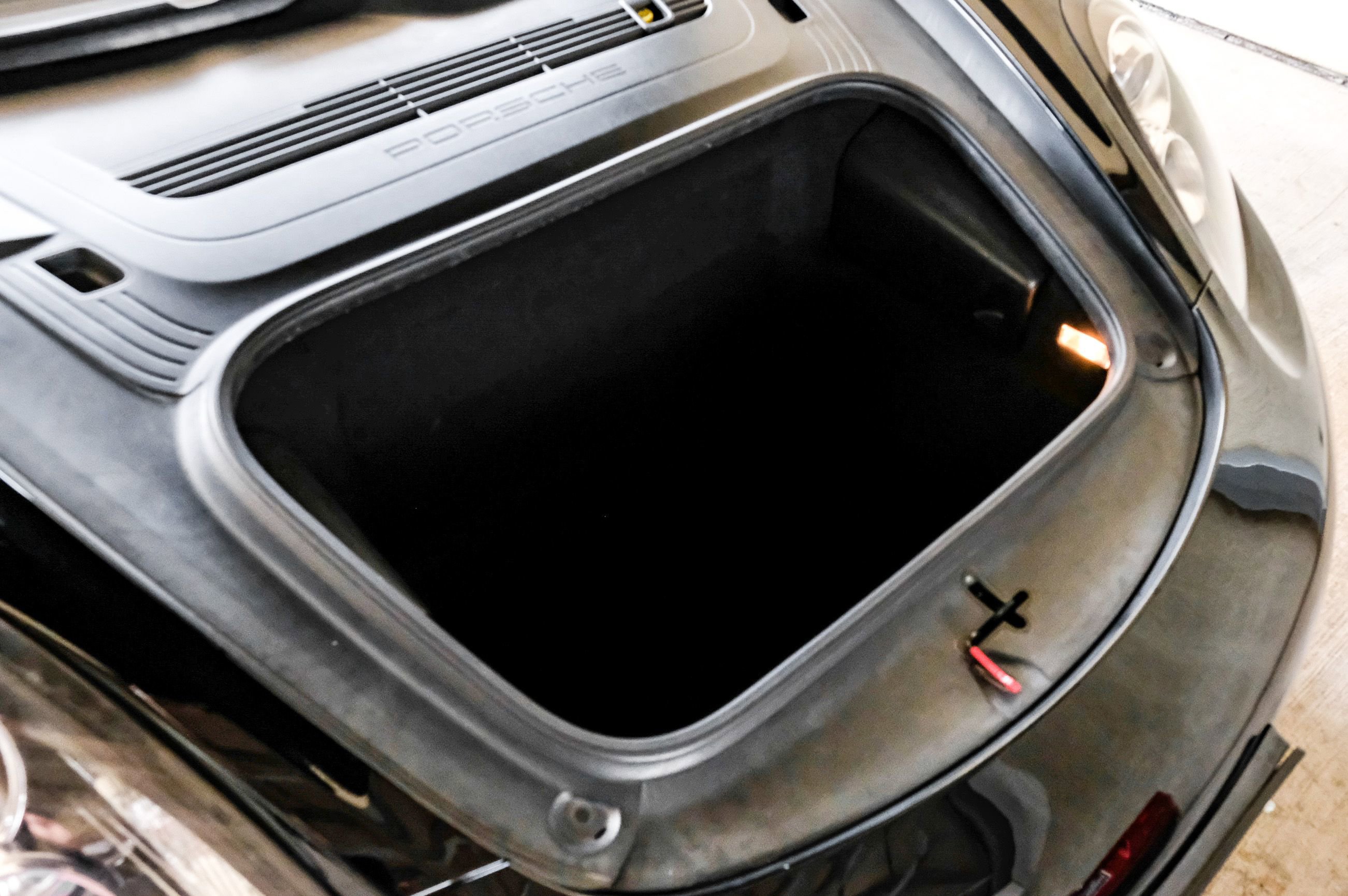 Used 2014 Porsche Boxster RWD image 38