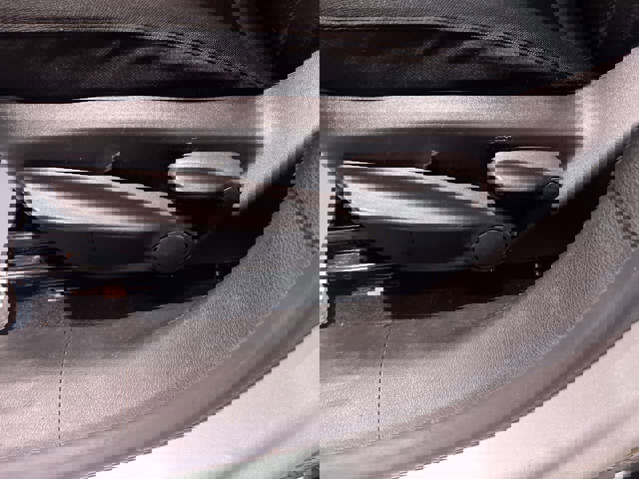 Used 2015 Jeep Renegade Latitude image 12