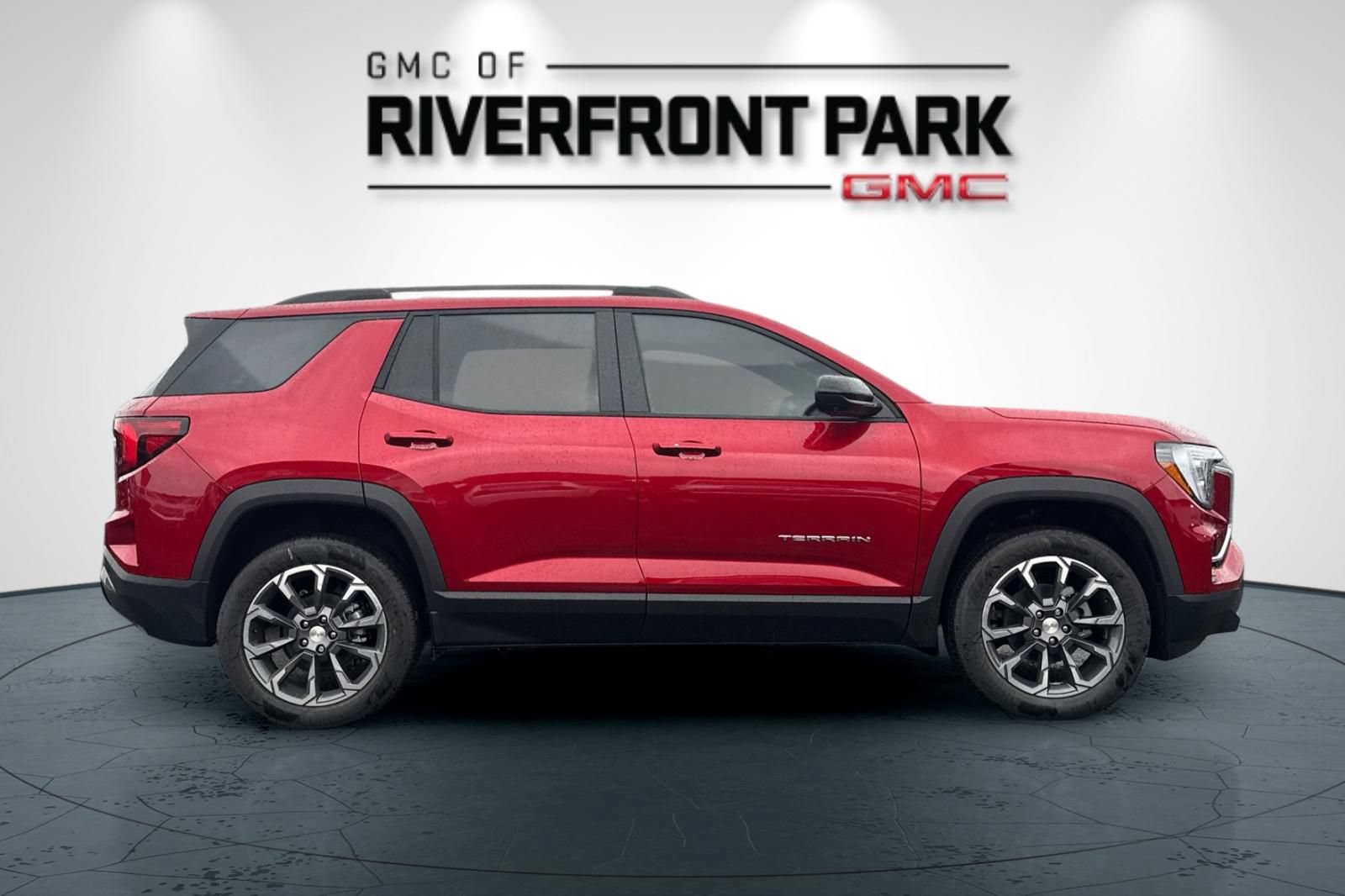 New 2026 GMC Terrain Elevation w/ Elevation Premium Package AWD/4WD image 2