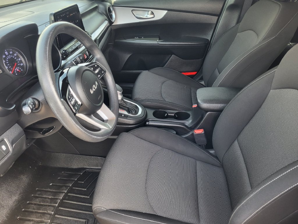 Used 2023 Kia Forte LXS FWD image 13
