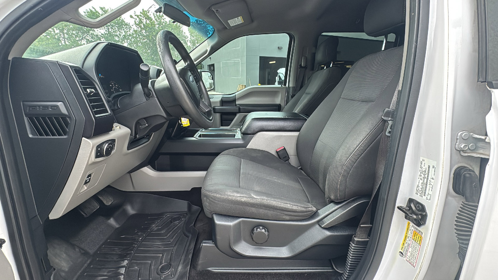 Used 2017 Ford F150 XL w/ Equipment Group 101A Mid AWD/4WD image 9