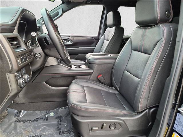 Used 2024 Chevrolet Suburban RST w/ Luxury Package AWD/4WD image 16
