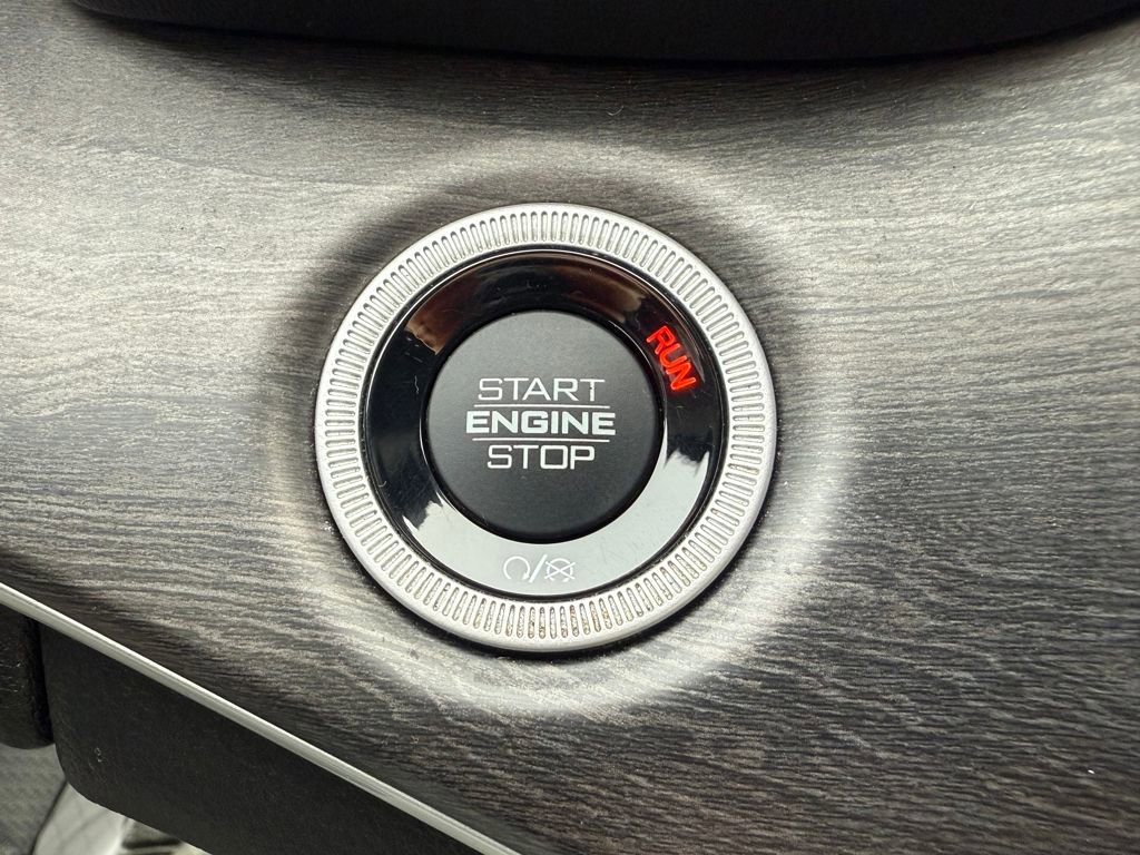 Used 2023 Jeep Grand Cherokee L Limited image 24