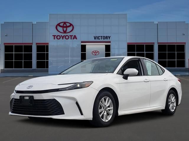 Used 2025 Toyota Camry LE FWD image 1
