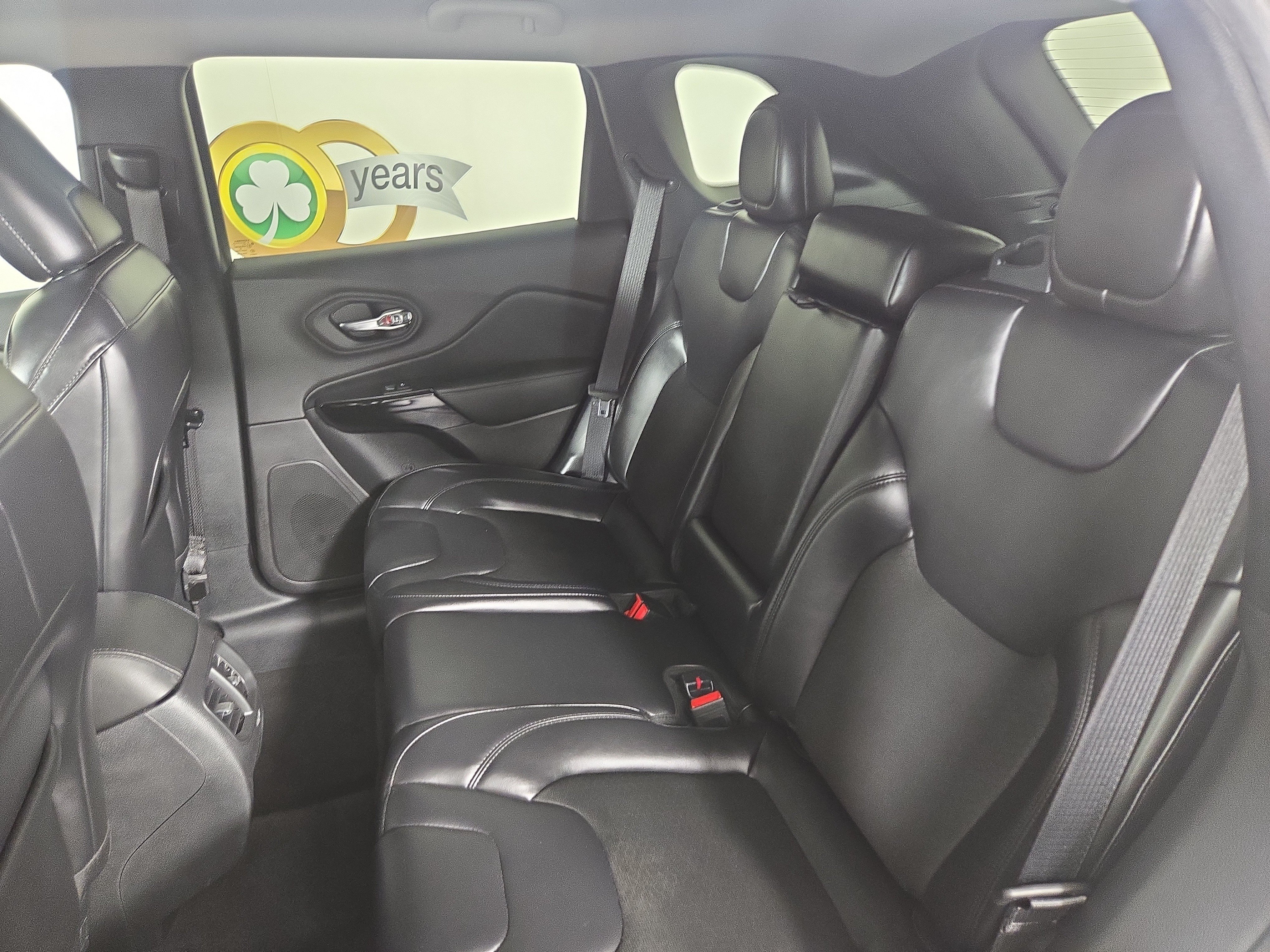 Used 2020 Jeep Cherokee Latitude Plus AWD/4WD image 13