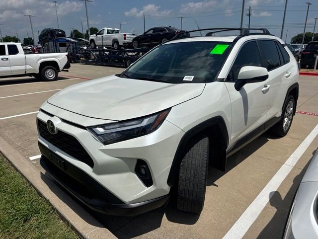 Used 2022 Toyota RAV4 XLE Premium FWD image 6