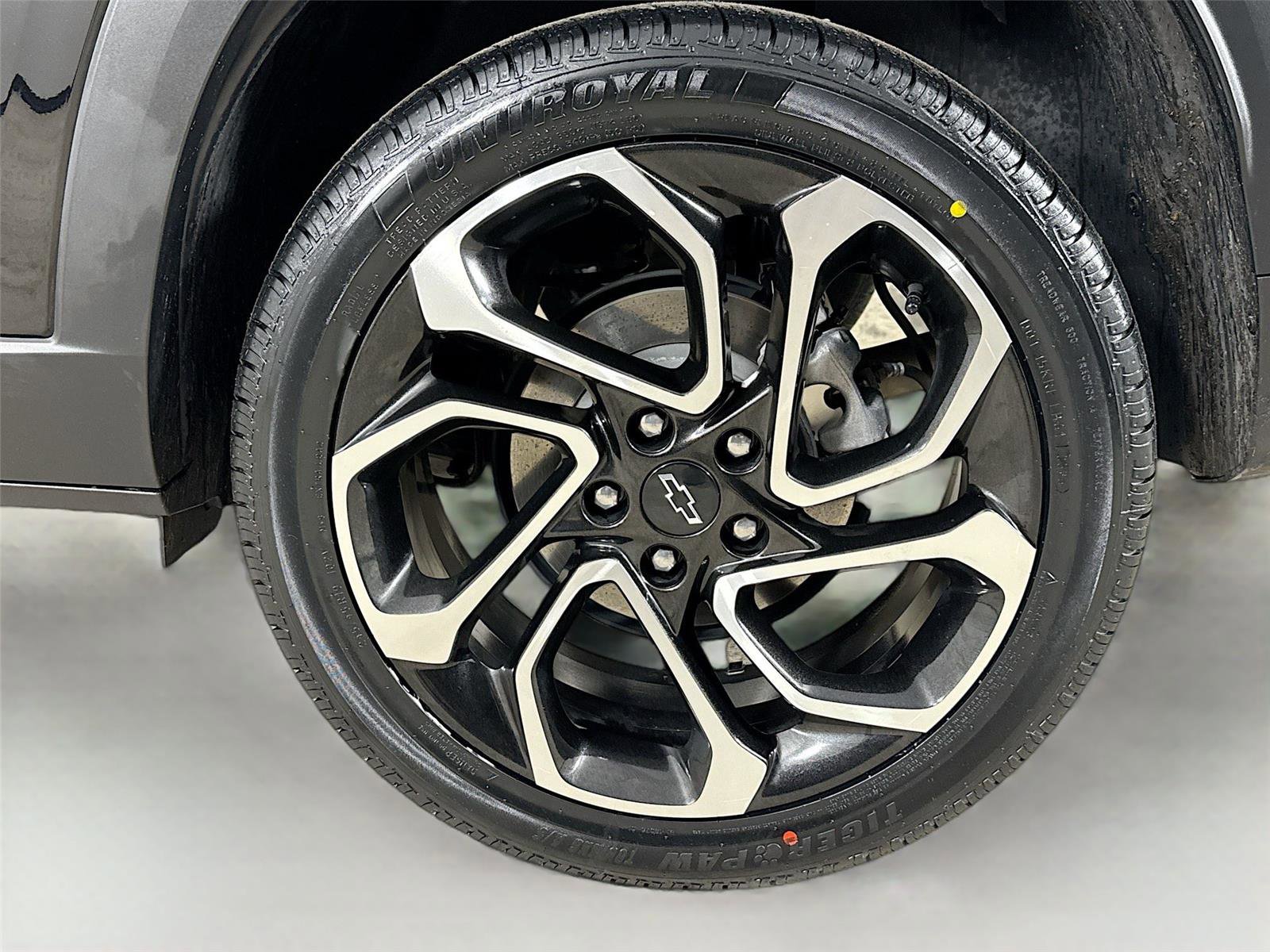 Used 2024 Chevrolet Trax RS w/ Driver Confidence Package image 31