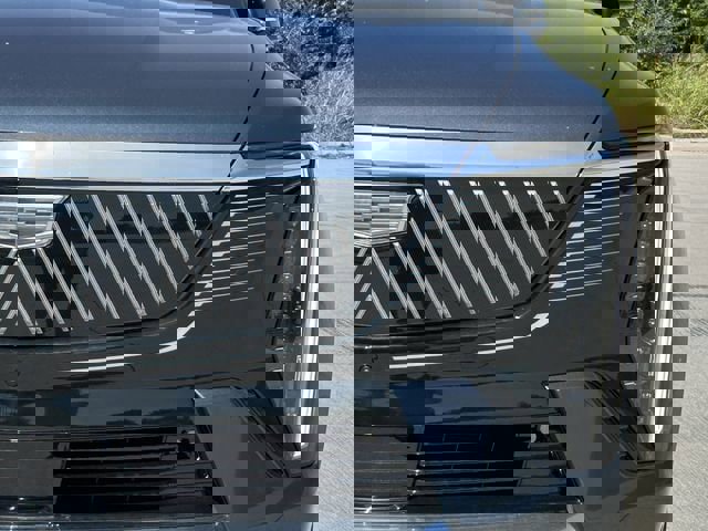 New 2026 Cadillac Escalade IQ Luxury 2 image 5