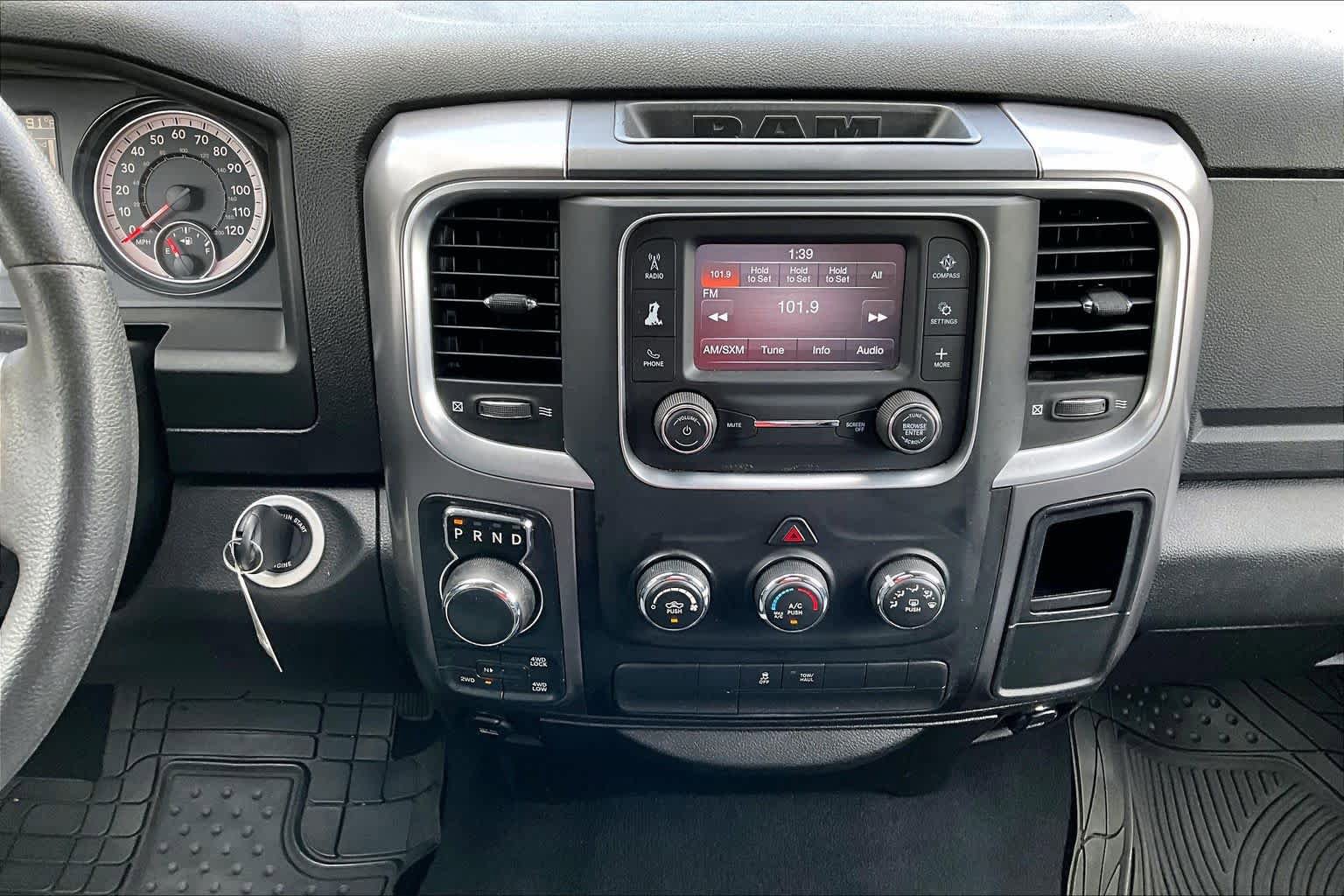 Used 2021 RAM 1500 Classic SLT image 7