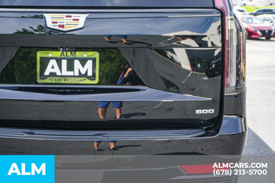 Used 2024 Cadillac Escalade Sport AWD/4WD image 15
