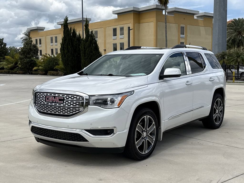Used 2019 GMC Acadia Denali image 9