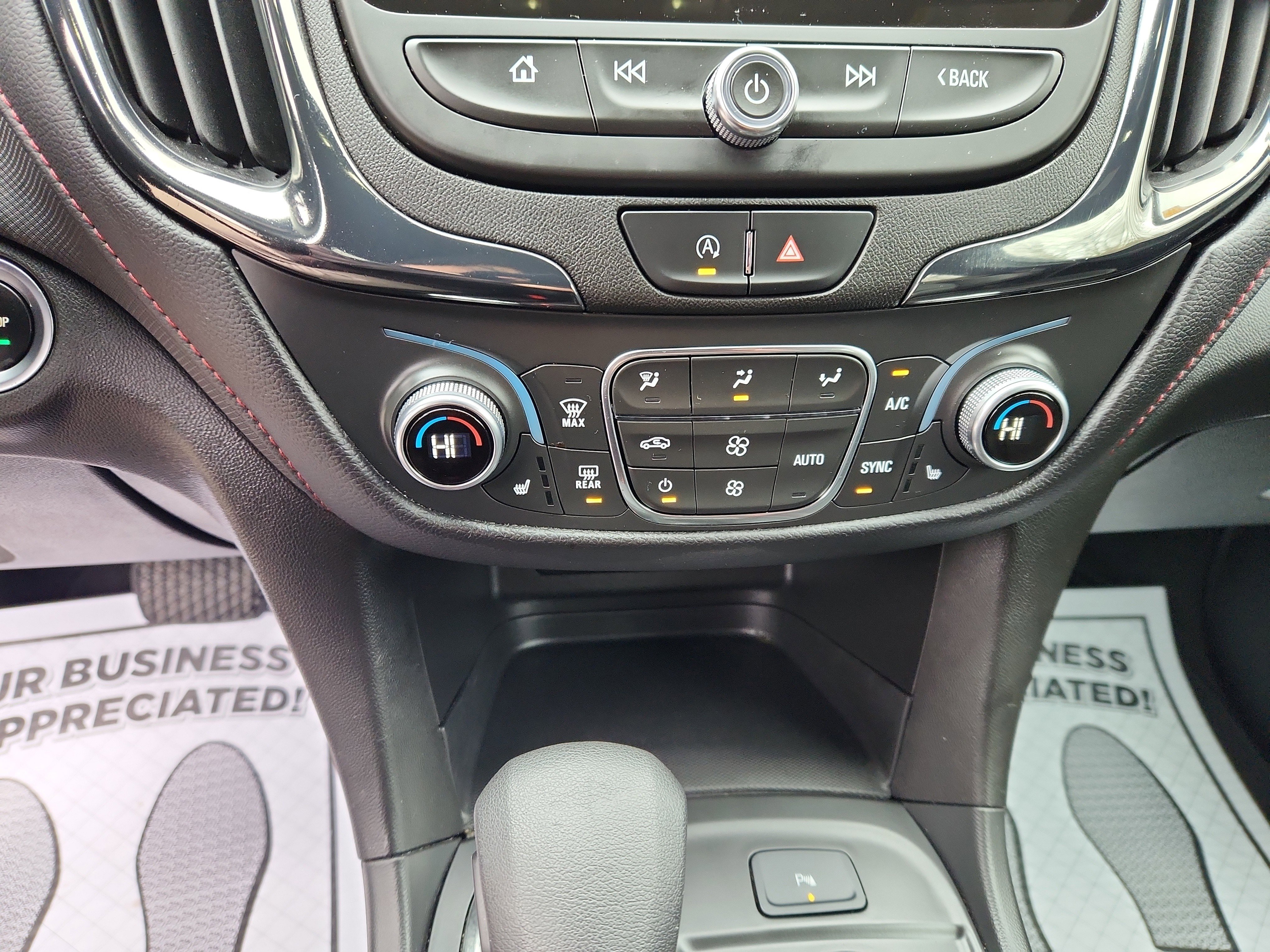 Used 2022 Chevrolet Equinox RS w/ RS Leather Package image 33