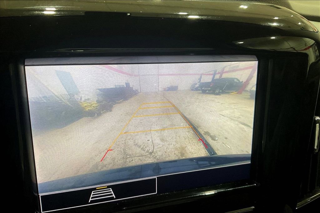 Used 2020 Chevrolet Traverse LT image 21