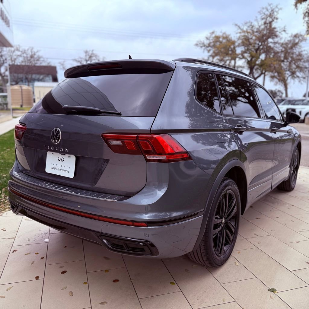 Used 2022 Volkswagen Tiguan SE R-Line image 5