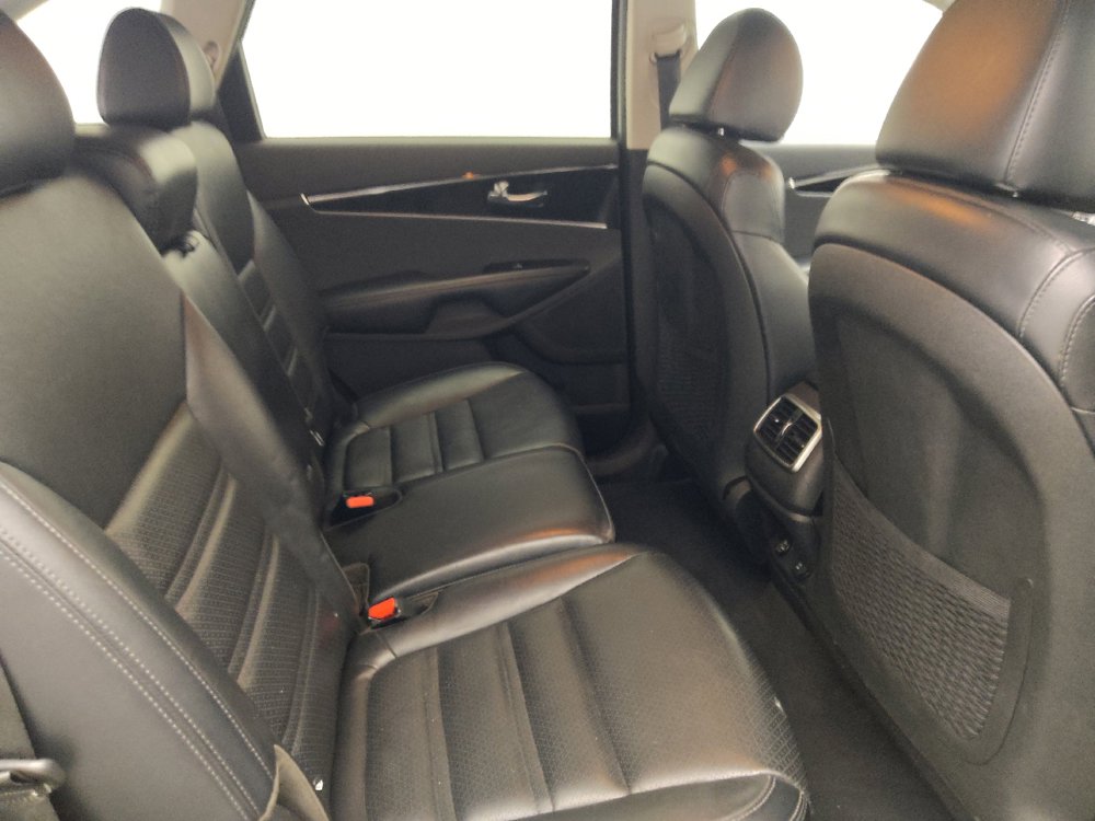 Used 2019 Kia Sorento EX AWD/4WD image 19