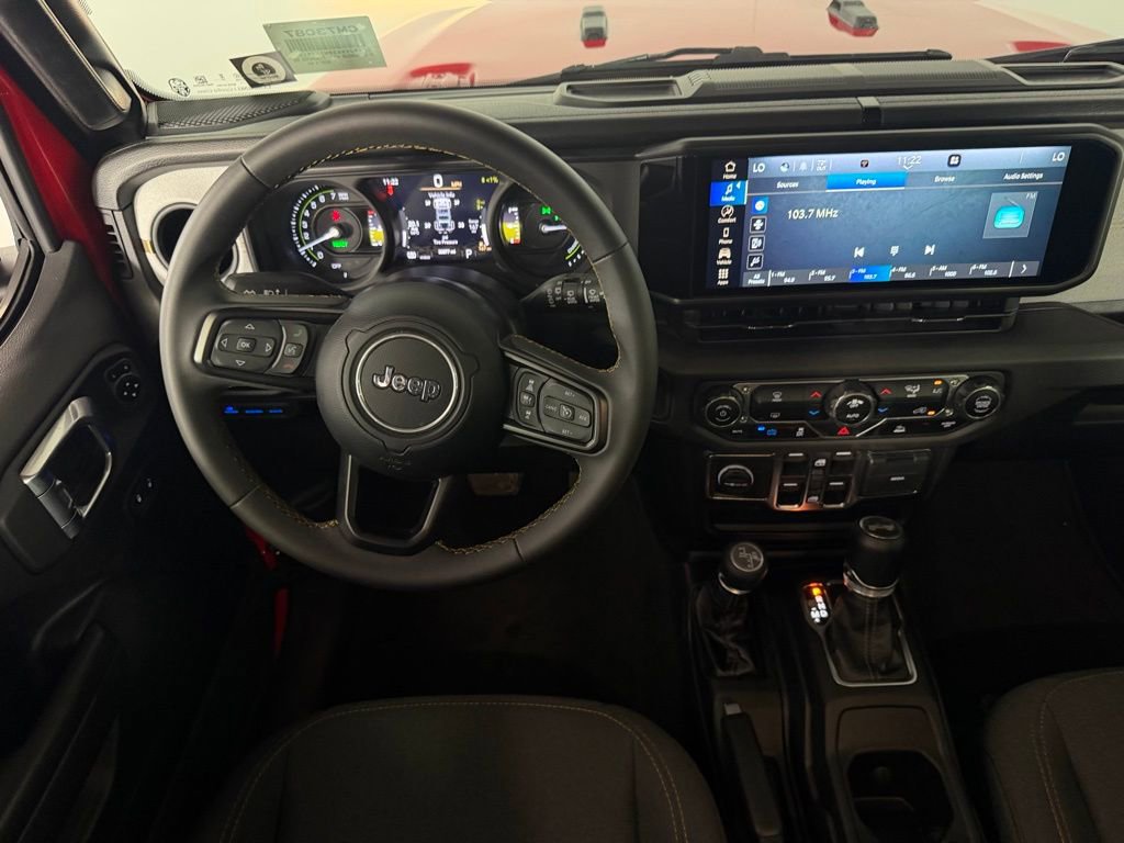 Used 2024 Jeep Wrangler Unlimited image 14