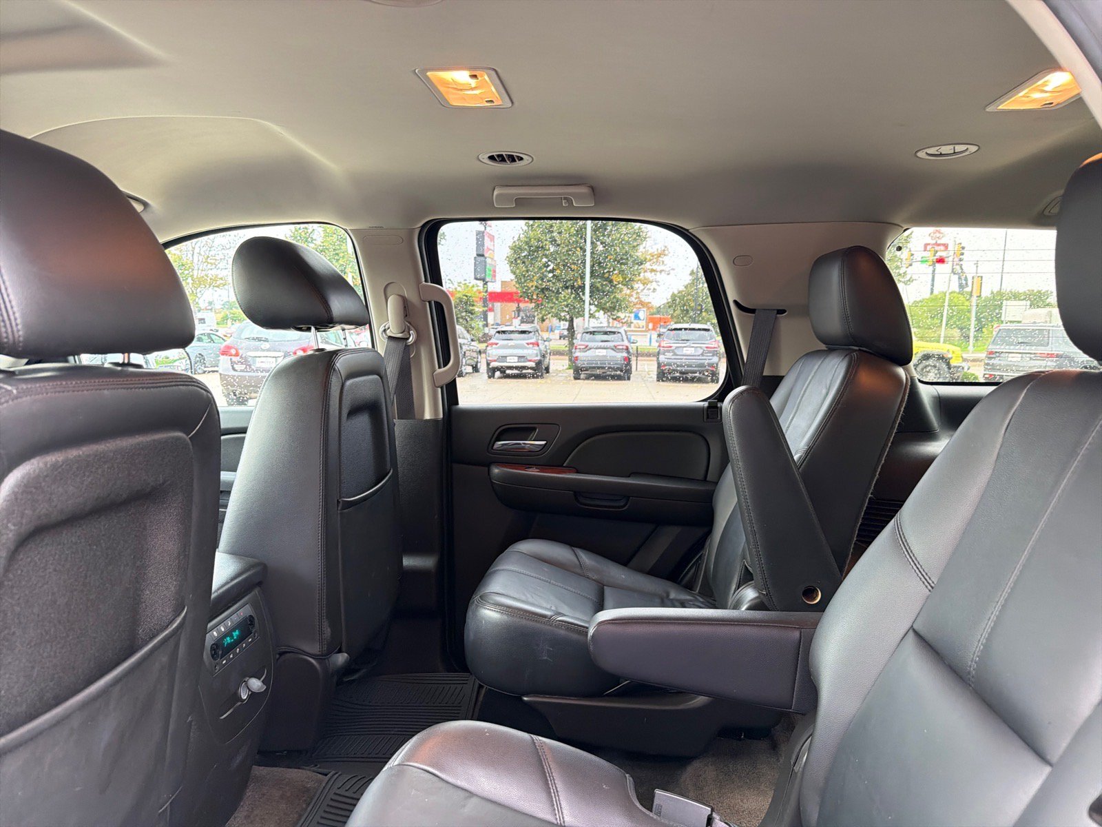 Used 2013 Chevrolet Tahoe LT w/ All-Star Edition AWD/4WD image 17