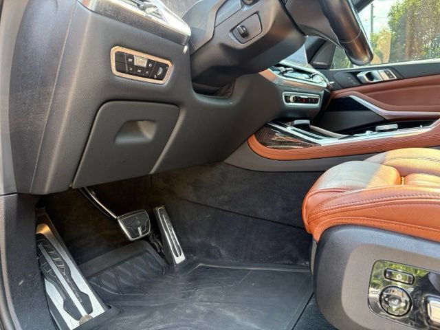 Used 2023 BMW X7 xDrive40i w/ M Sport Package AWD/4WD image 33