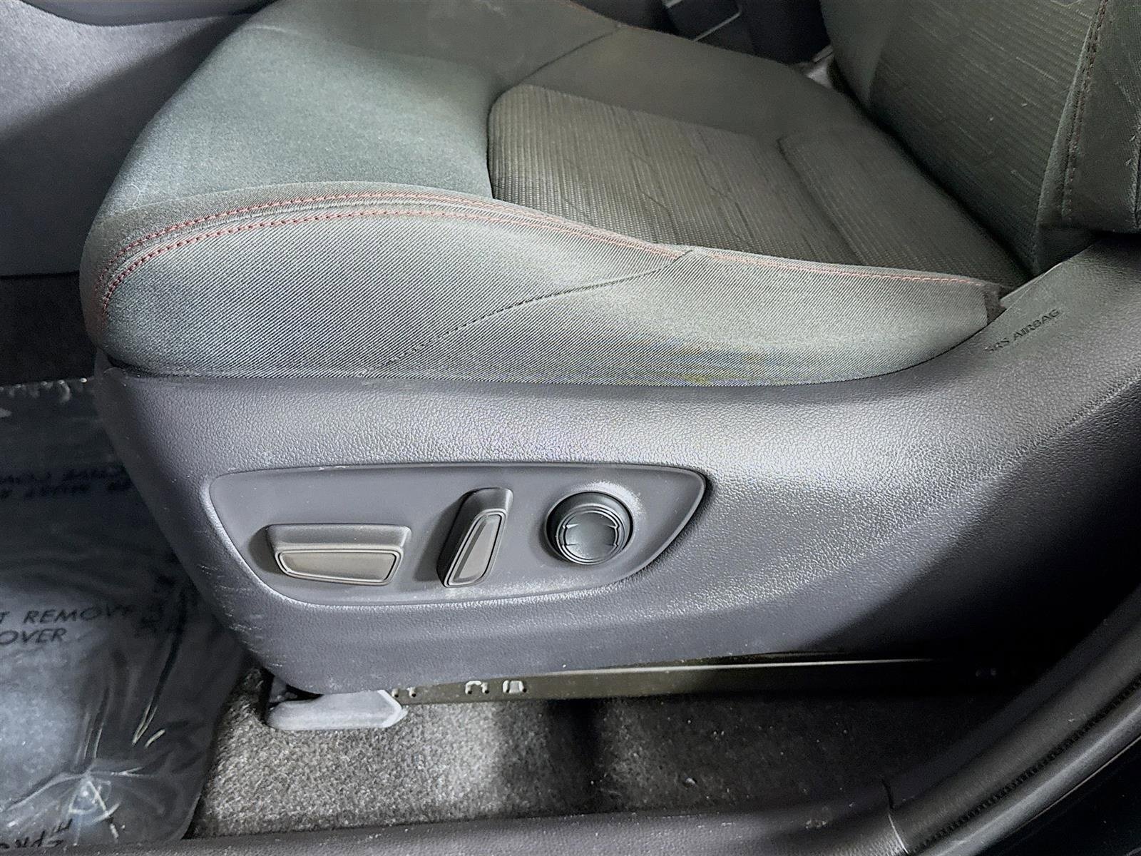 Used 2021 Toyota RAV4 SE w/ Weather & Moonroof Package AWD/4WD image 21