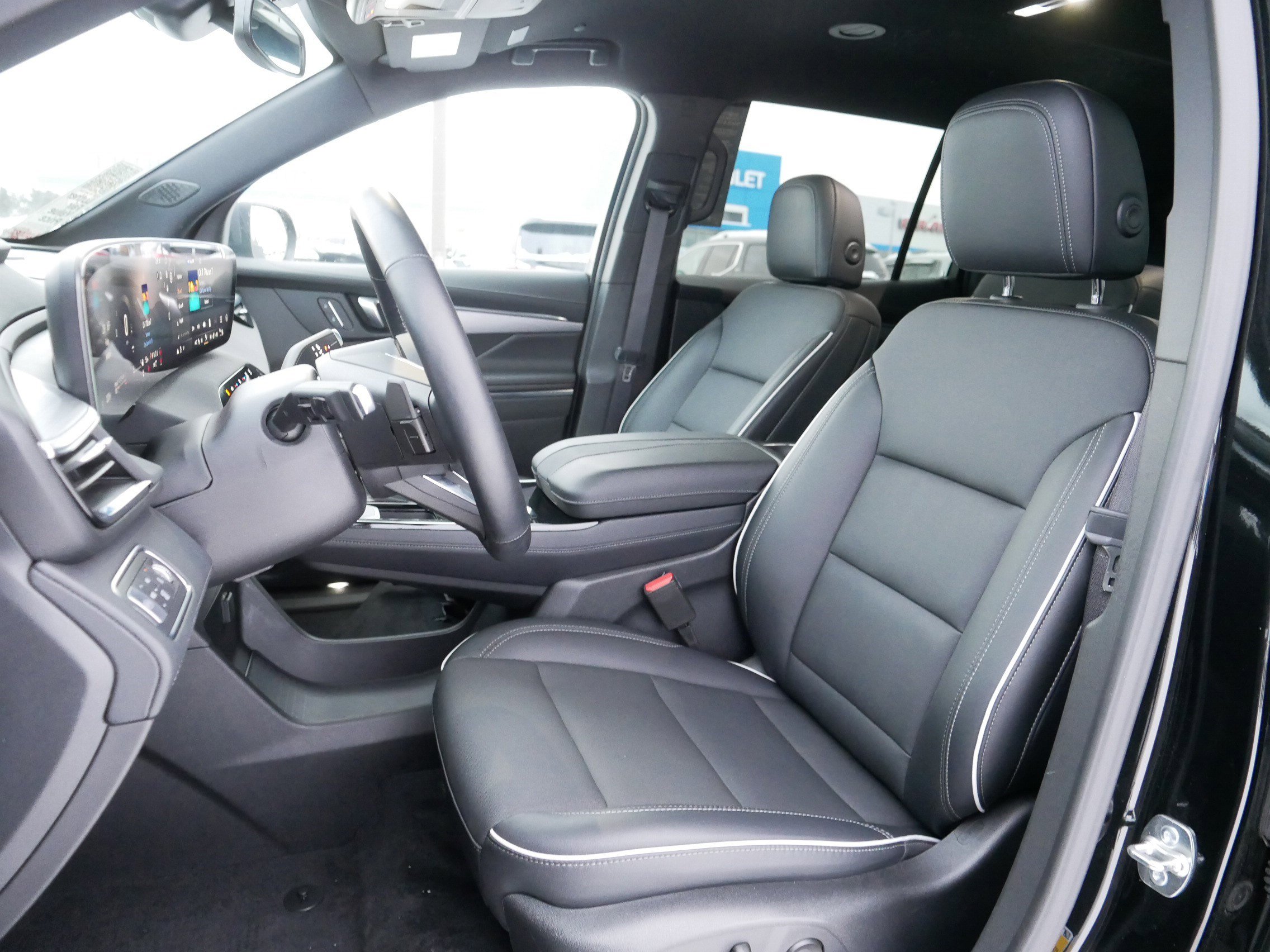 Certified 2025 Buick Enclave Preferred image 33