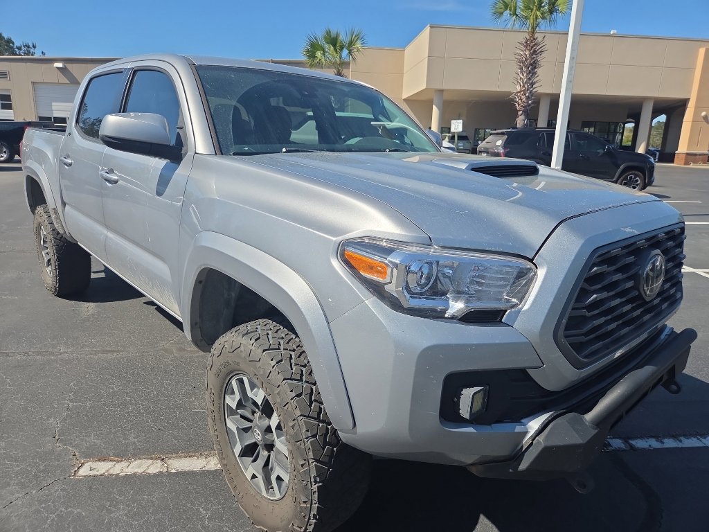 Used 2018 Toyota Tacoma SR5 image 8